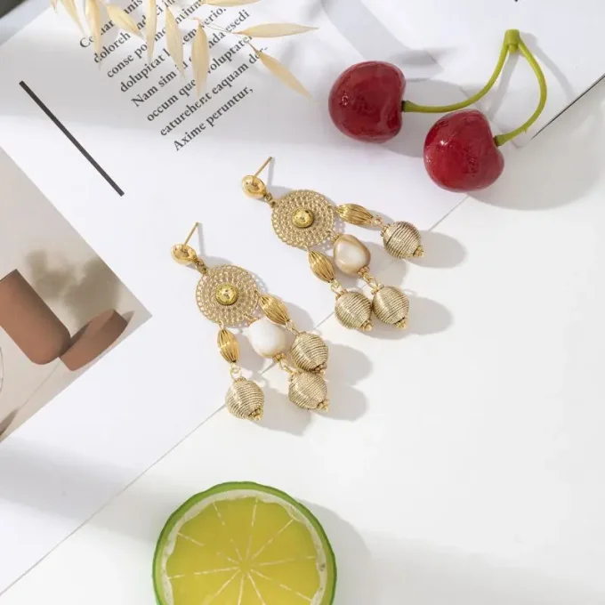 BOUCLES D'OREILLES