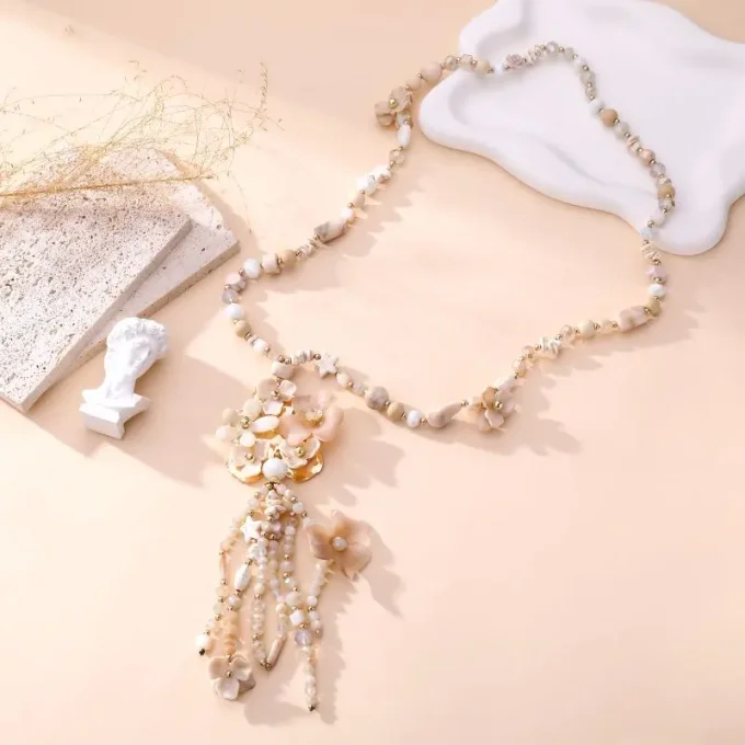 COLLIER