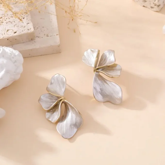 BOUCLES D'OREILLES
