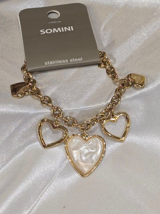 BRACELET