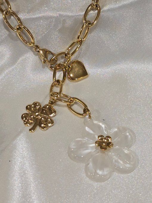 COLLIER