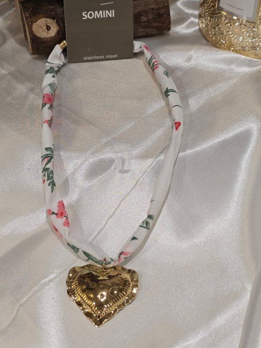 COLLIER