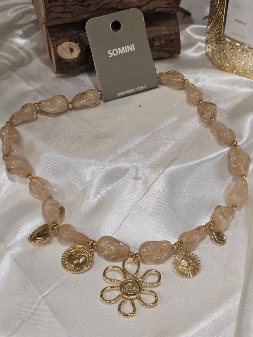 COLLIER