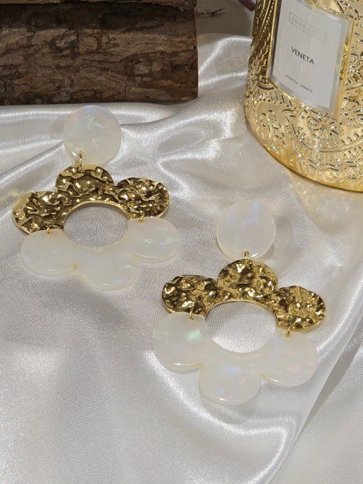 BOUCLES D'OREILLES
