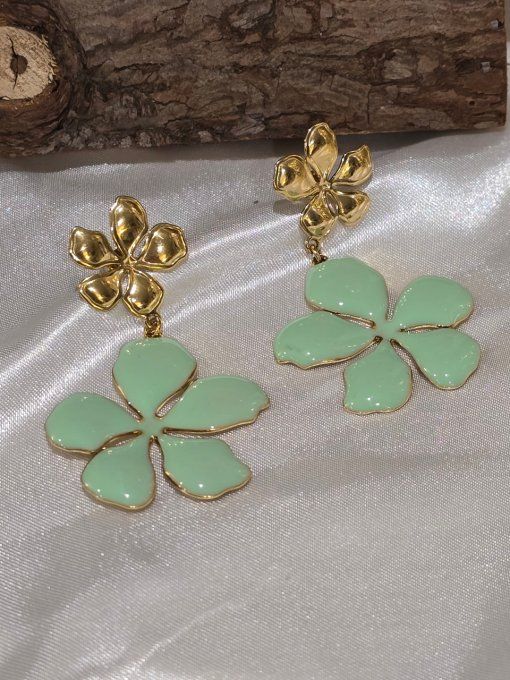 BOUCLES D'OREILLES