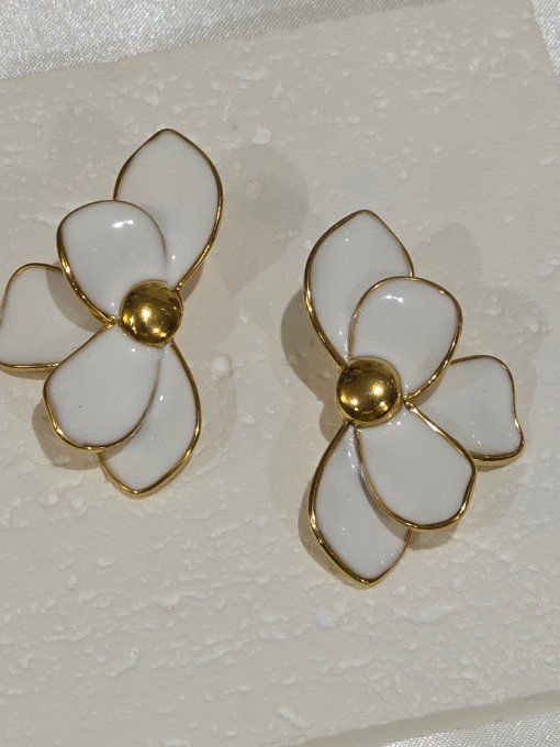BOUCLES D'OREILLES