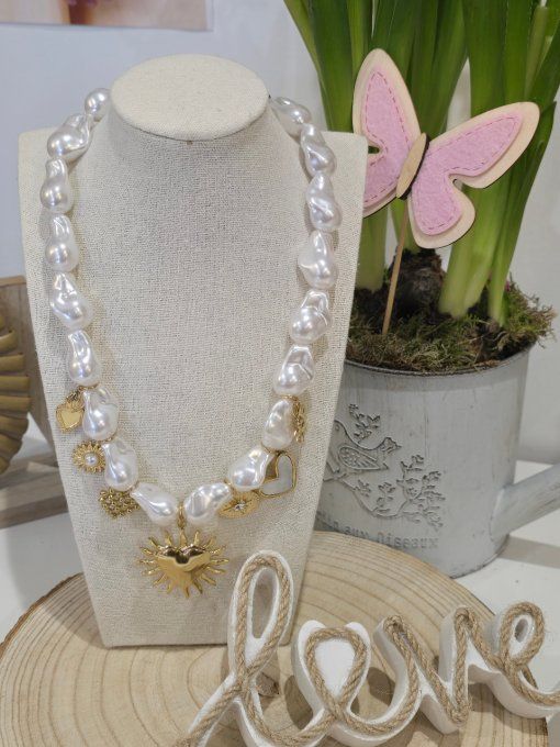 COLLIER