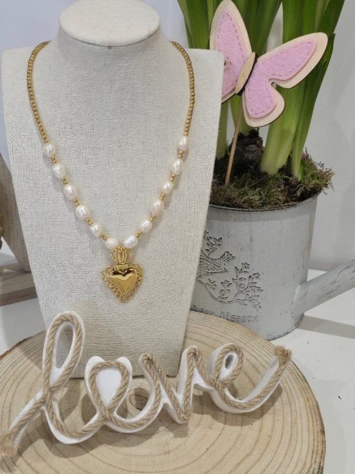 COLLIER