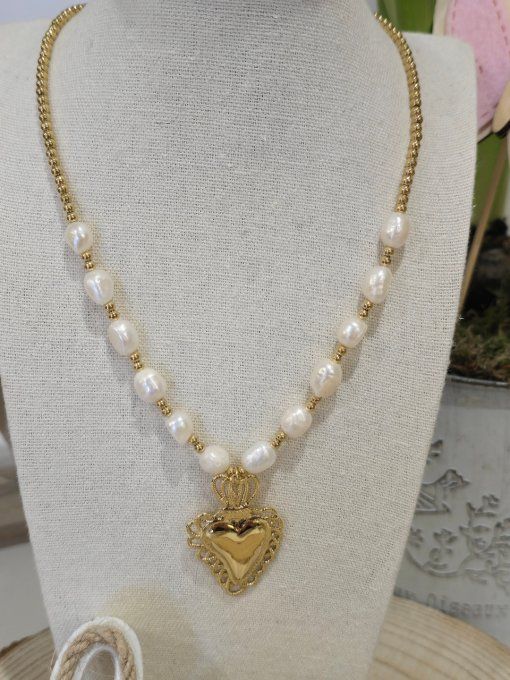 COLLIER