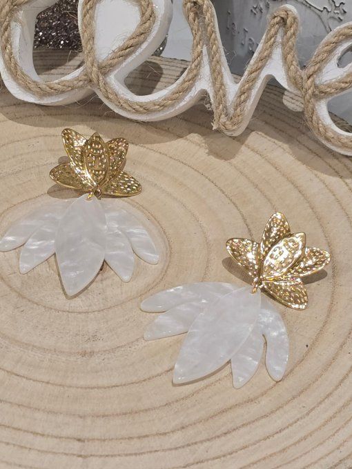 BOUCLES D'OREILLES