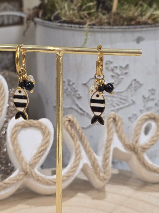 BOUCLES D'OREILLES