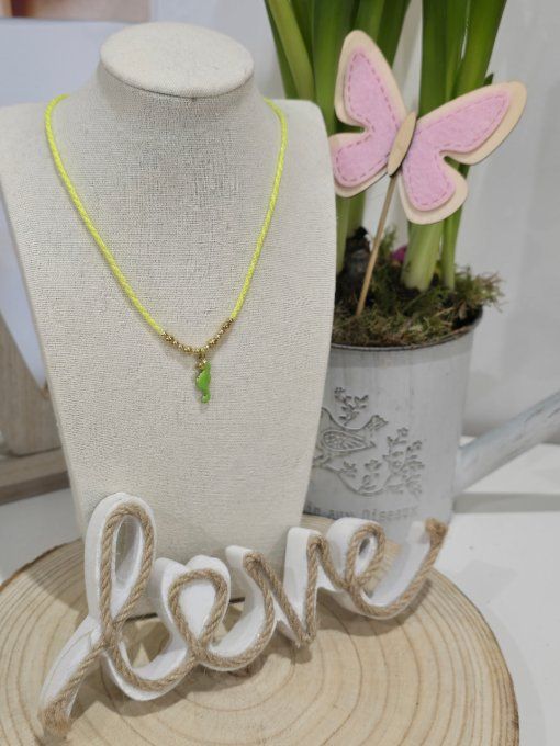 COLLIER