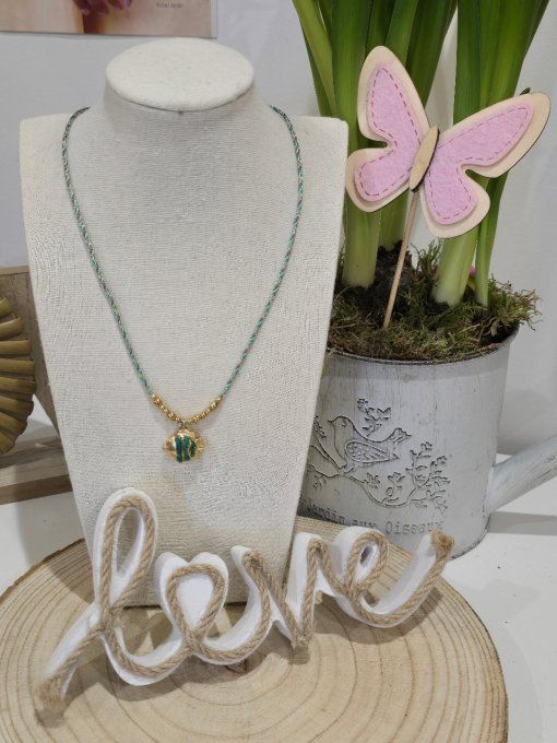 COLLIER