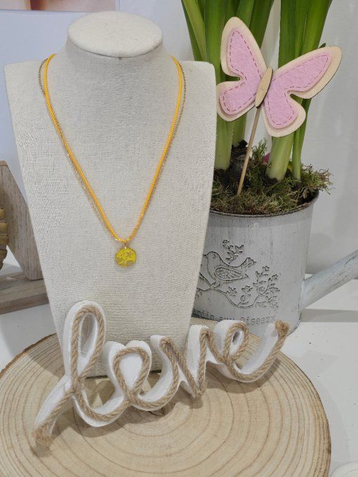 COLLIER