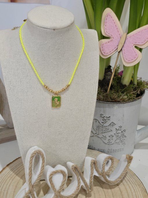 COLLIER