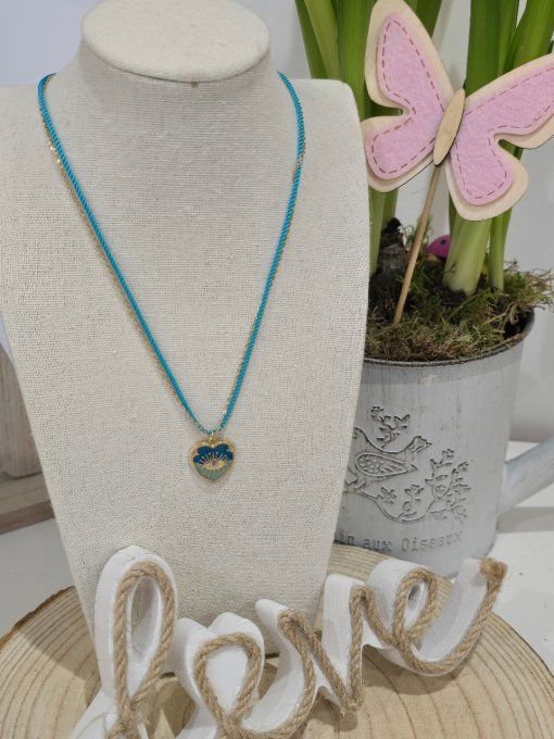 COLLIER