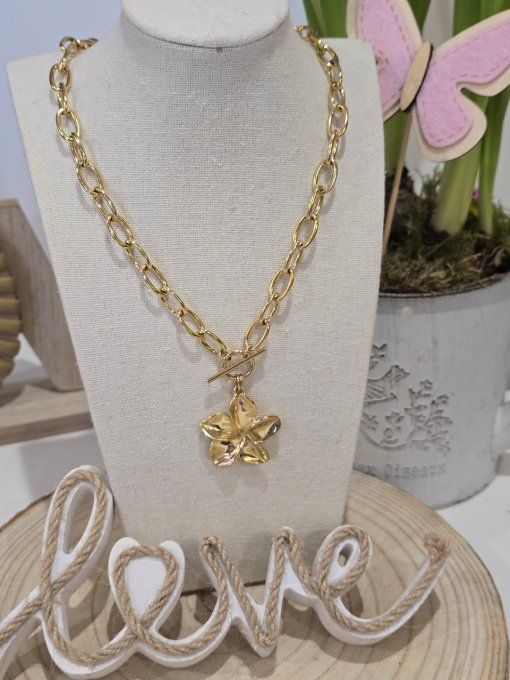 COLLIER
