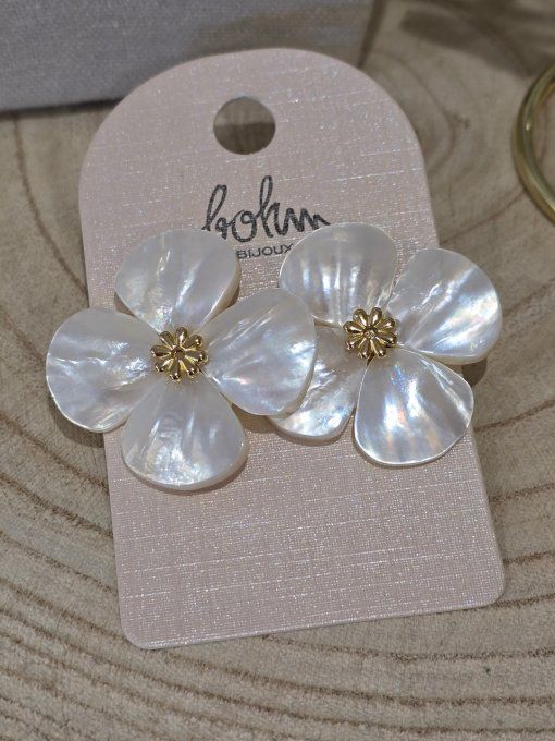 BOUCLES D'OREILLES
