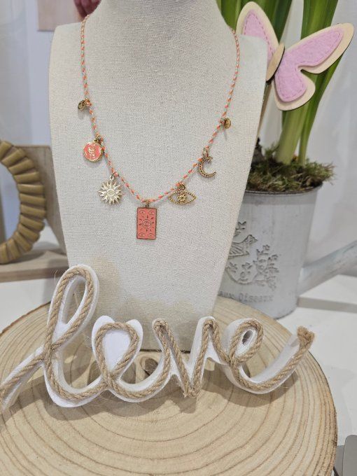COLLIER