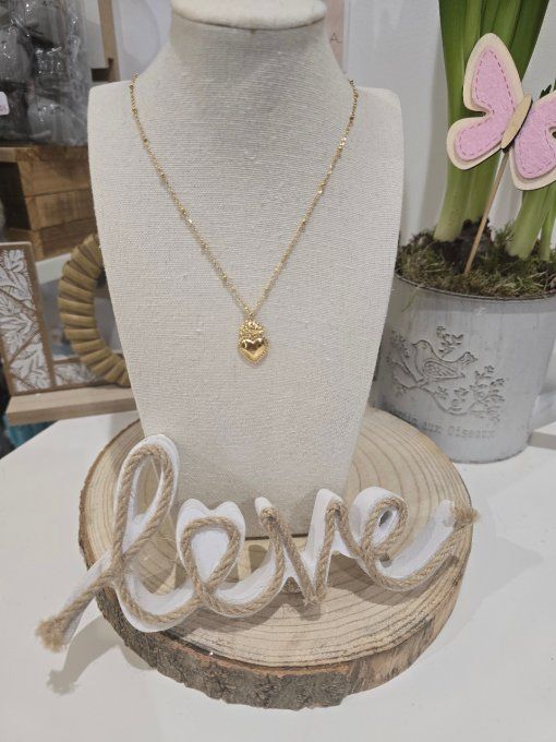 COLLIER