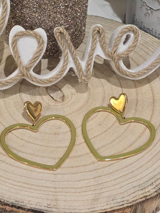 BOUCLES D'OREILLES