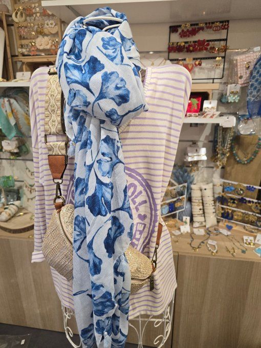 FOULARD