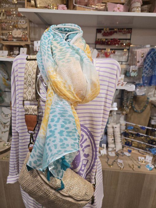 FOULARD