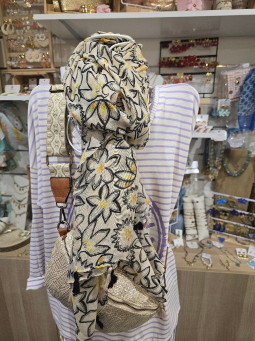 FOULARD