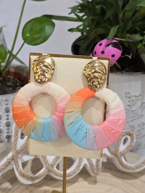 BOUCLES D'OREILLES