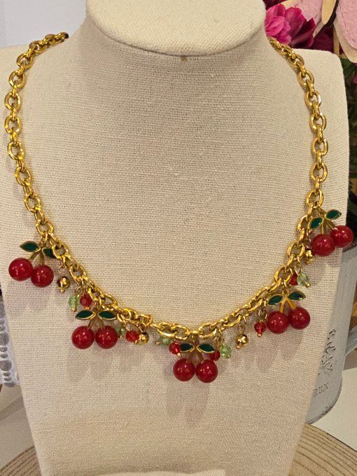 COLLIER