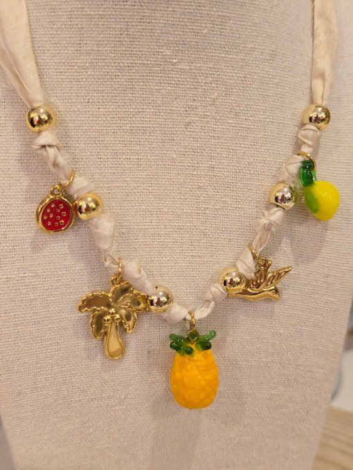 COLLIER