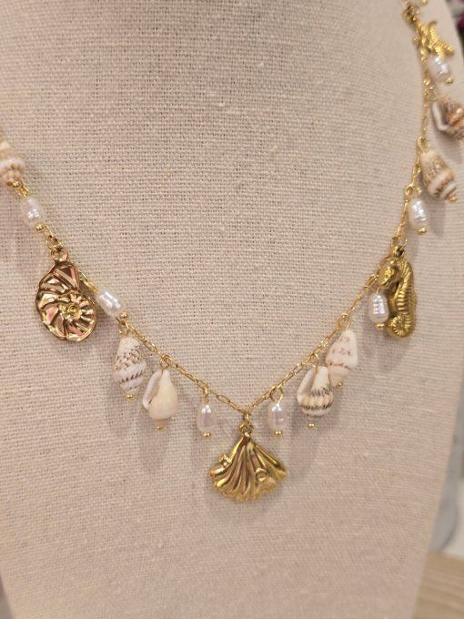 COLLIER