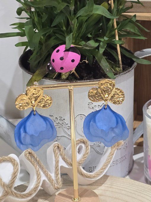 BOUCLES D'OREILLES