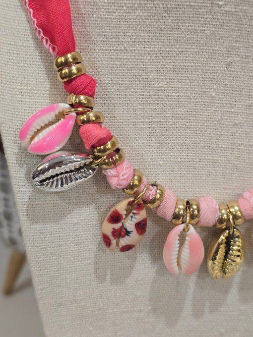 COLLIER