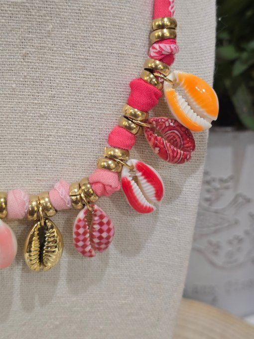 COLLIER