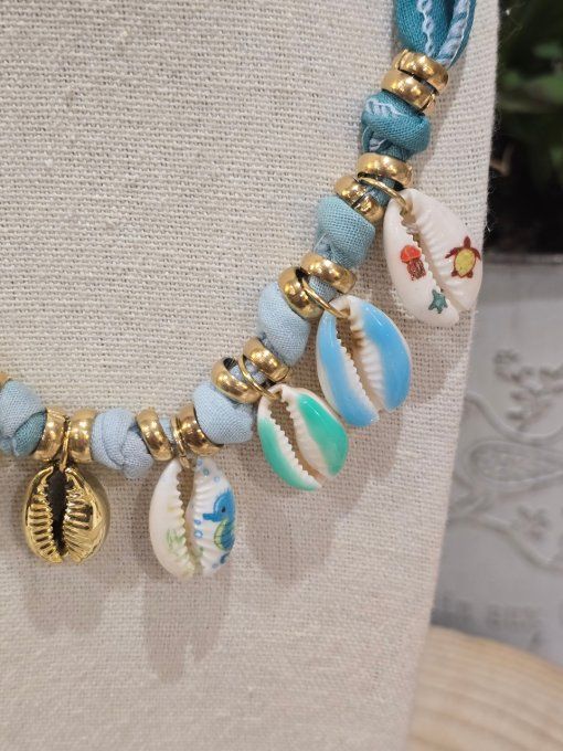 COLLIER