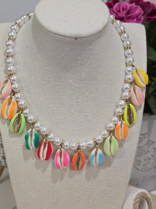 COLLIER