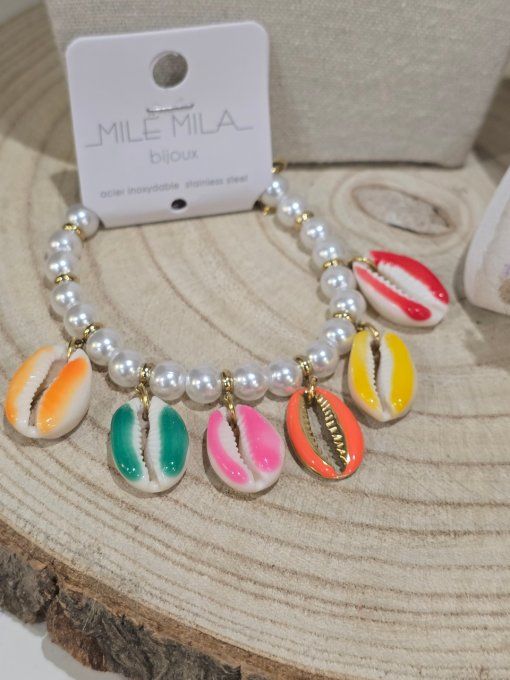 BRACELET