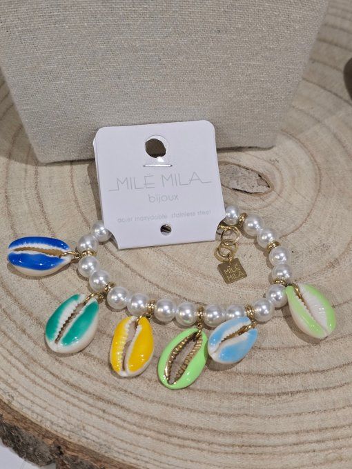 BRACELET