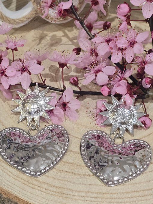 BOUCLES D'OREILLES
