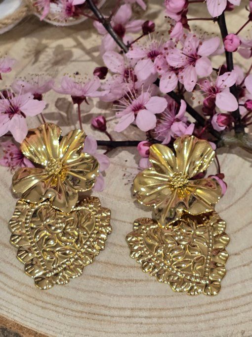 BOUCLES D'OREILLES