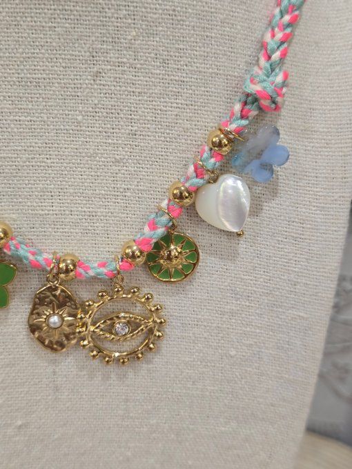 COLLIER