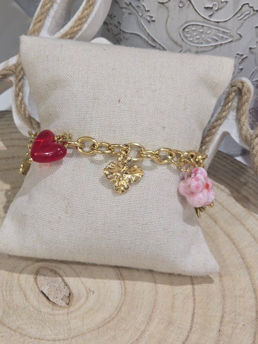 BRACELET