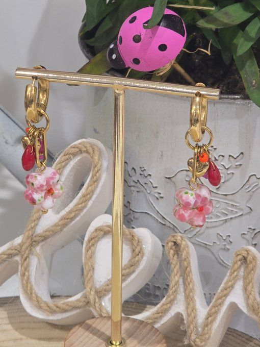 BOUCLES D'OREILLES