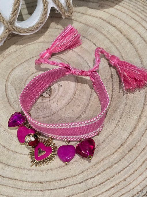 BRACELET