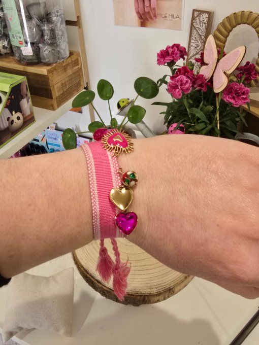 BRACELET