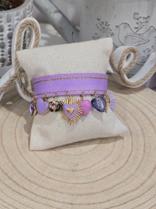 BRACELET
