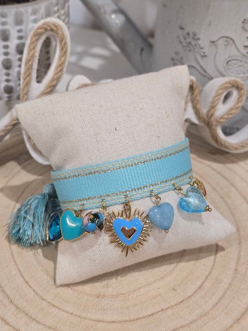 BRACELET