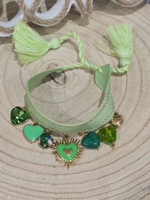 BRACELET