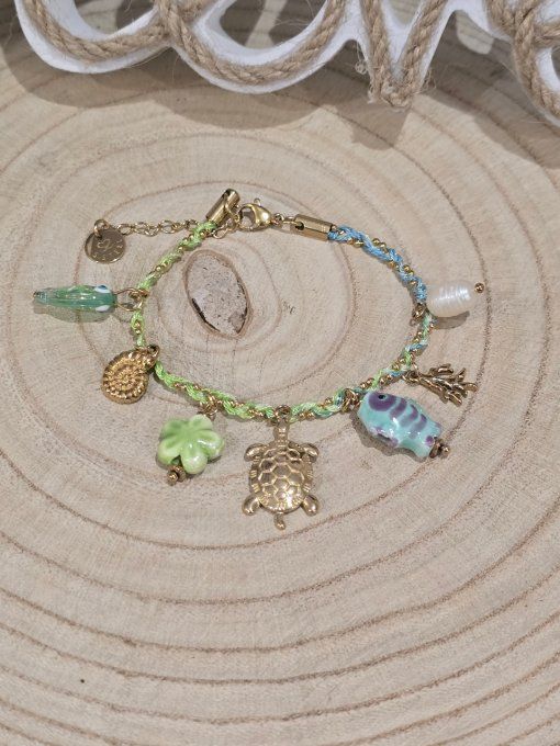 BRACELET